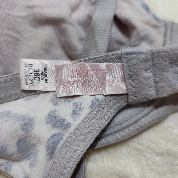 Animal print Victoria's Secret bra - Picture 3 of 4